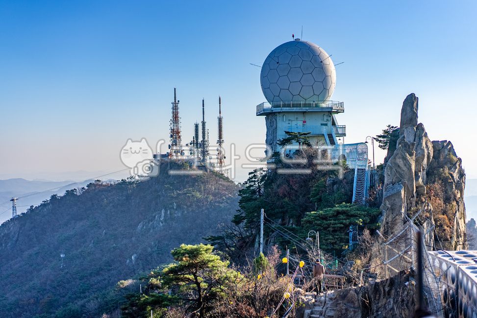 관악산,연주대,한국자연경관,자연,산행,등산로,등산,풍경,건물,하늘,산,옥외,과천,봉우리,관악산기상레이더관측소,송신탑