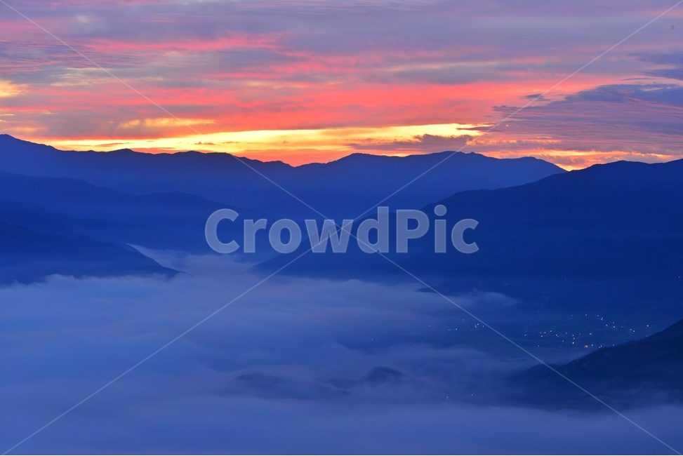 sky,하늘,redsky,붉은하늘,dawn,새벽,nature,자연,outdoors,옥외,mountainrange,산맥,mountain,산,light,빛,flare,플레어,구례,사성암,사성암일출,사성암아침,일출,해돋이,여명,운해,경치,경관,풍경