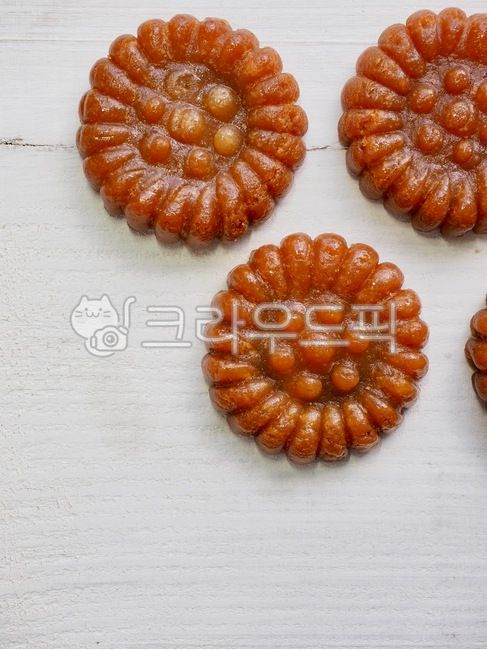 약과,한국음식,식품,한식,한국문화,한국,배경,음식문화,웰빙,문화,아시아,아시아음식,접시,전통,설날,추석,음식,추석음식,설날음식,명절,명절음식,koreanfood,korea,koreanculture,food,background,foodculture,wellbeing,culture,asia,asianfood,dish,tradition,한국과자,전통과자,과자,한과,한국전통과자,쌀과자,간식,후식,스낵,음식,식재료,요리,food,cook,meal,dishes,food reserves,한식,한국음식,한국요리,korean food,korean dishes,korean meal,korean cook