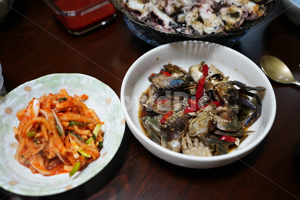 간장게장,먹거리,해물,해산물,안주,반찬,한식,집밥,음식,meal,식사,food,요리,무,음식,식재료,요리,food,cook,meal,dishes,food reserves