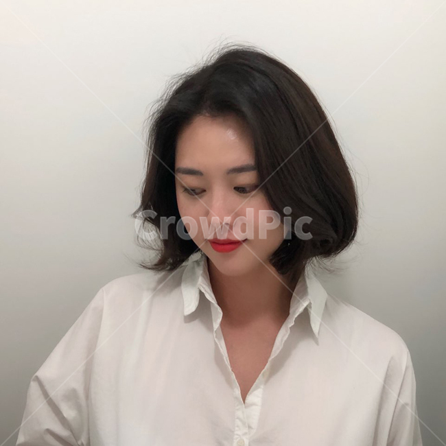 단발머리,단발머리여자,화이트셔츠,화이트셔츠여자,여자얼굴,여성,여자,woman,female,lady