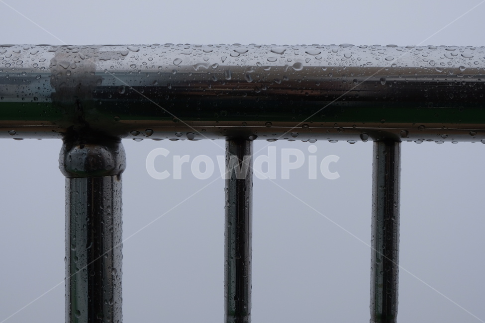 handrail,난간,railing,비,빗방울,rain,raindrop