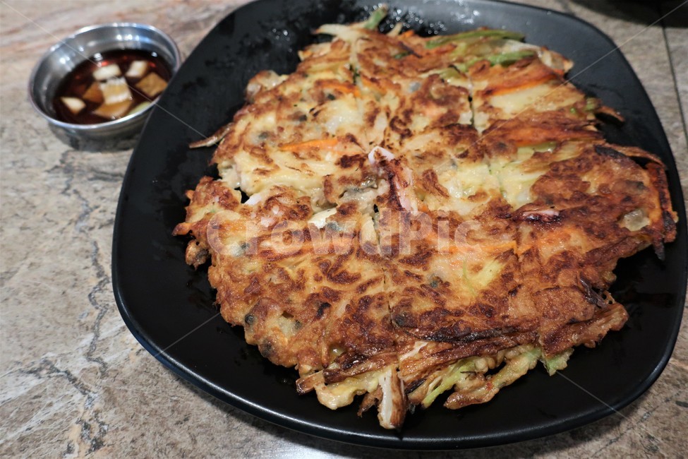 양념장,김치전,부침,부침개,한식,음식,요리,전통,지짐이,지지미,음식,식재료,요리,food,cook,meal,dishes,food reserves,한식,한국음식,한국요리,korean food,korean dishes,korean meal,korean cook