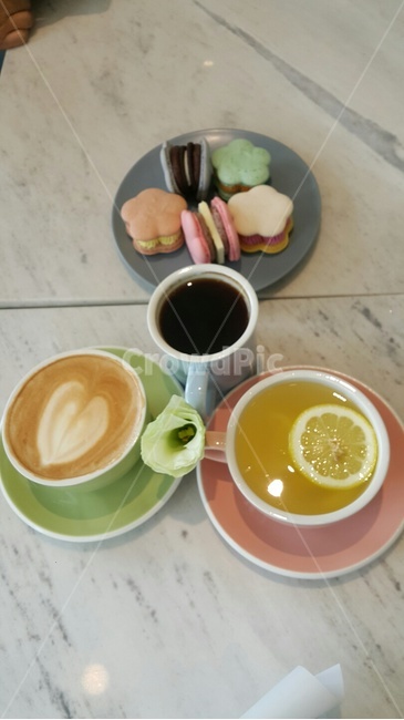 커피,까페,마카롱,라떼,레몬차
