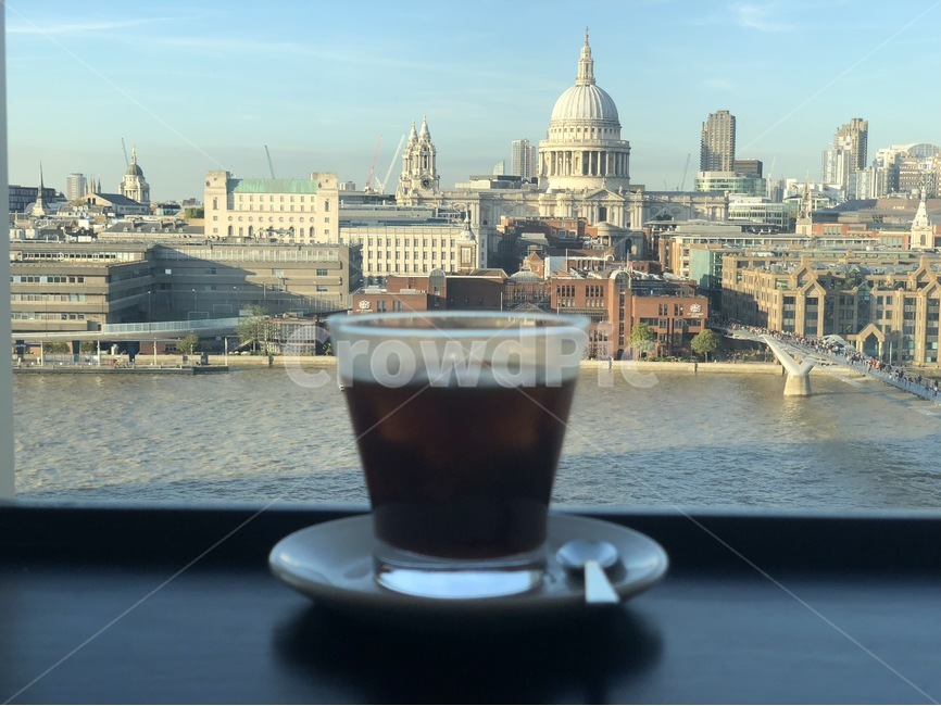 런던,테이트모던,뷰,세인트폴대성당,랜드마크,영국,london,tatemodern,하늘,강,템즈강,커피,coffee,카페,커피,카페,coffee,cafe