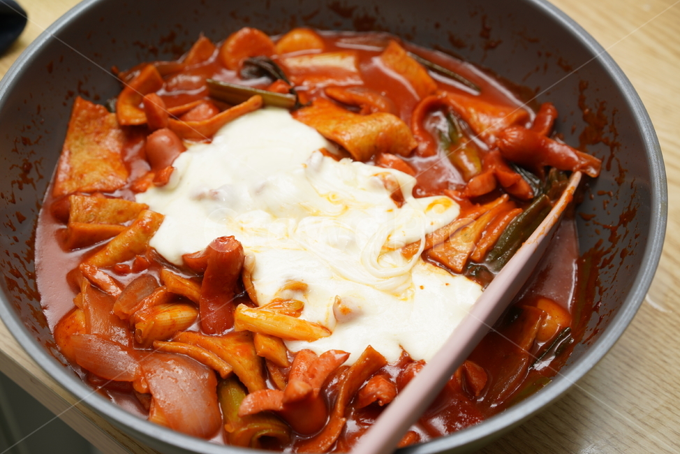 떡볶이,치즈,간식,먹거리,음식,food,분식,후라이팬,한식,햄,요리,bowl,사발,meal,음식,식재료,요리,food,cook,meal,dishes,food reserves,한식,한국음식,한국요리,korean food,korean dishes,korean meal,korean cook