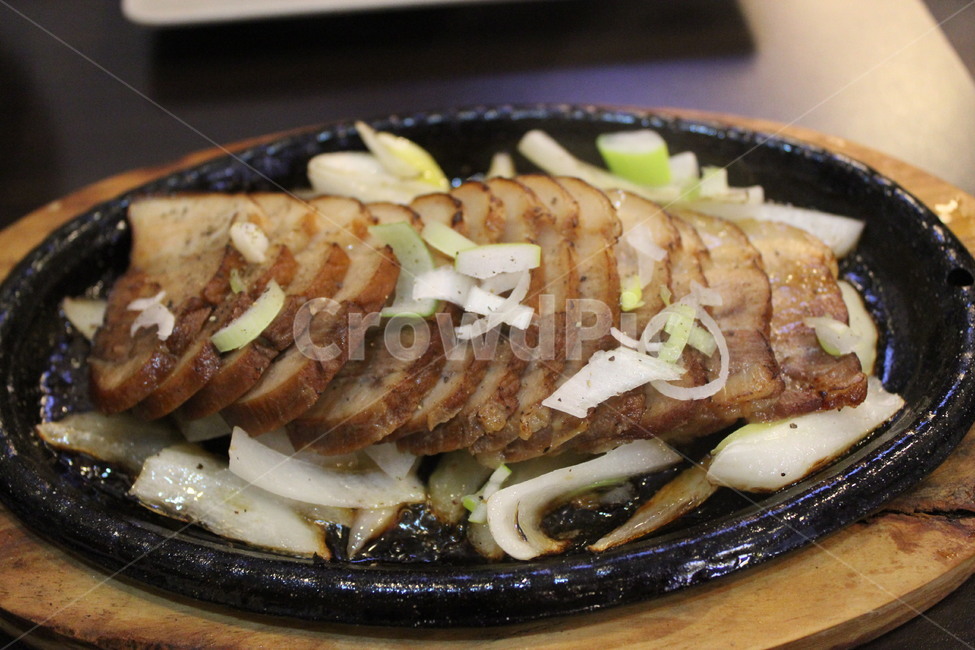 보쌈,돼지고기,고기,돼지고기구이,삼겹살,양파,pork,맛있는고기,삼겹살구이,고기구이,맛있는,식사,점심식사,저녁식사,식당,한국식당,한국음식,rice,food,korea,koreafood,koreanfood,다이어트