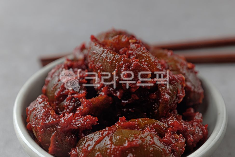 매실장아찌,매실,장아찌,과일,야채,채소,채식,아시아음식,아시아문화,음식,식사,식품,식료품,재료,식재료,음식재료,클로즈업,새콤한,짭짤한,음식,식재료,요리,food,cook,meal,dishes,food reserves