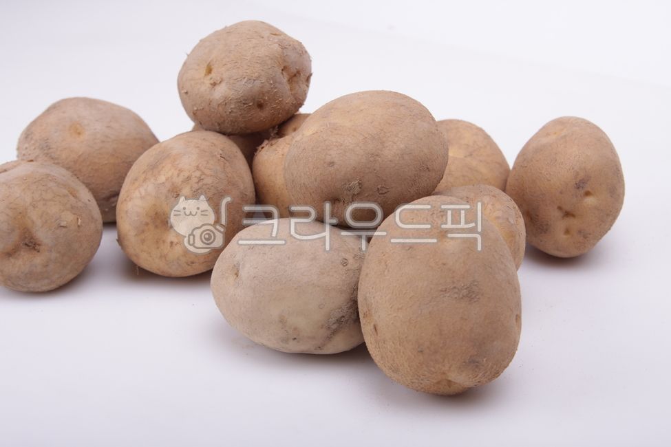 요리재료,수미감자,황토감자,음식재료,삶은감자,통감자,싱싱한,뿌리열매,채소,fresh,vegetables,potato,감자,food,음식,vegetable,야채,plant,식물,음식,식재료,요리,food,cook,meal,dishes,food reserves