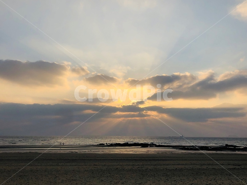 해질녘,바다,안면도,태안,노을,sea,sunset,일몰,해넘이,저녁노을,바다노을,구름,하늘,자연,풍경,nature,landscape,해변,바다,beach,sea,outdoors,옥외,sunlight,햇빛,sky