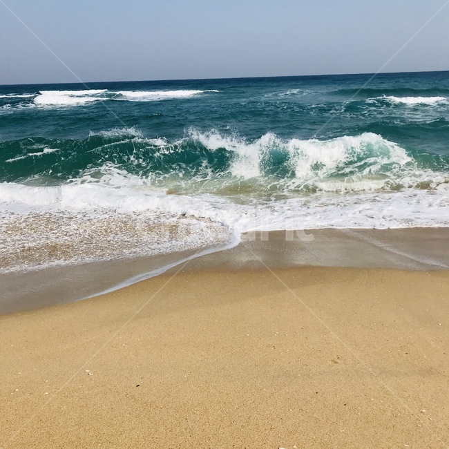 겨울바다,바다,파도,모래사장,해변,감성,색채,색감,풍경,자연,푸른바다,nature,winter,sea,ocean,colour,color,겨울,차가움