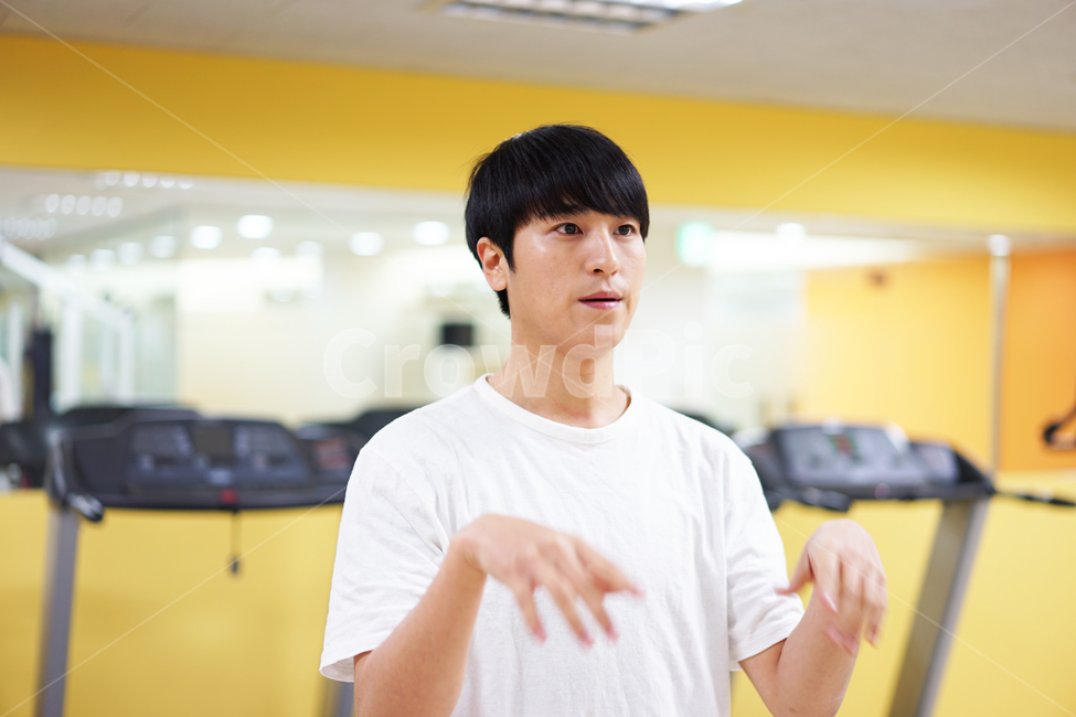 운동,남자,맨손체조,체조,스트레칭,체력단련,헬스,헬스장,자기관리,몸관리,트레이닝,남성,사람,인물,인간,human,person,남성,남자,man,male,건강,헬스웨어,헬스케어,healthware,health care