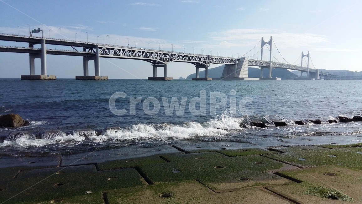 부산,광안리,광안대교,바다,파도,해변,하늘,시원한,건축물,건물외관,exterior,building,structure,architecture,construction