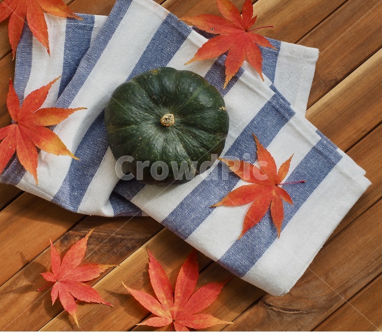 단호박,호박,단풍잎,잎사귀,가을,채소,유기농,음식,음식재료,웰빙,배경,sweetpumpkin,pumpkin,mapleleaf,leaf,autumn,vegetable,organic,food,foodingredients,wellbeing,background,가을,계절,fall,autumn,season,음식,식재료,요리,food,cook,meal,dishes,food reserves,채소,야채,vegetables,잎,plant,식물