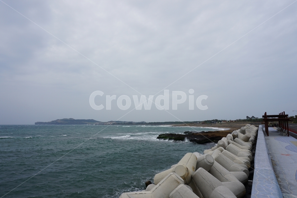 방파제,바다,제주도,파도,모슬포,자연,풍경,nature,landscape,한국자연풍경,한국자연경관,korea nature landscape,water,물,shoreline,해안선,outdoors,옥외,ocean,대양,sea,land,땅