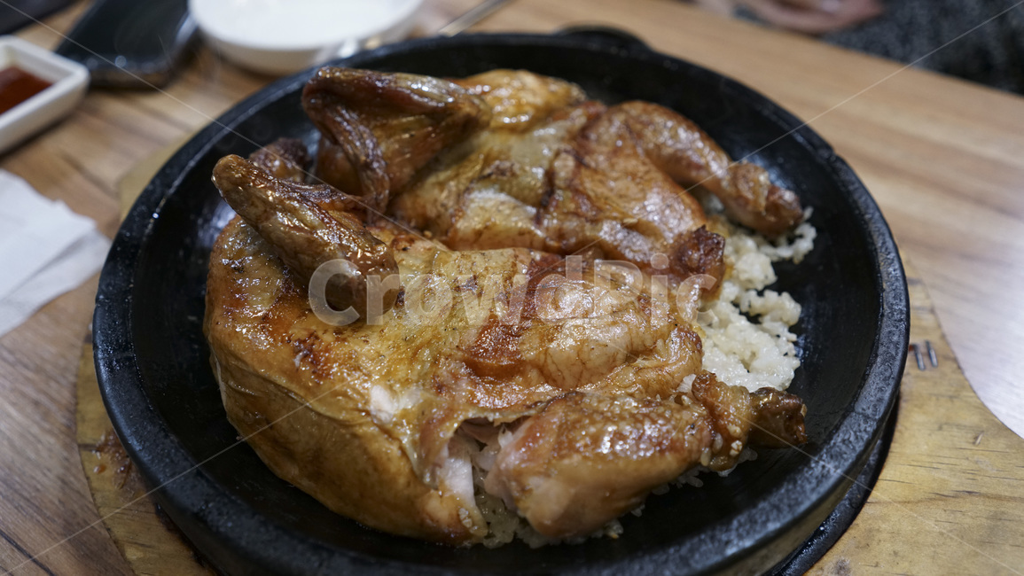 닭,전기구이,전기구이통닭,전기구이치킨,전기구이닭,장작구이,닭요리,치킨,통닭,장작구이통닭,음식,식재료,요리,food,cook,meal,dishes,food reserves