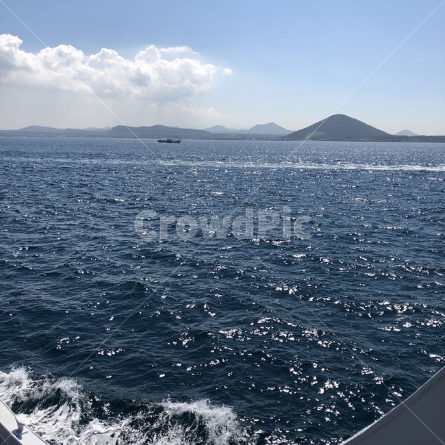 바다,파도,물결,배,섬,자연,풍경,nature,landscape,vehicle,차량,watercraft,선박,transportation,교통
