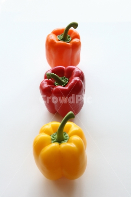 nutrient,yellow,vegetable,Orange,white,four,eat,diet,cooking,group,vertical photo,green,health,food,pimento,Red,paprika,White,Vivid,fresh,colorful,object