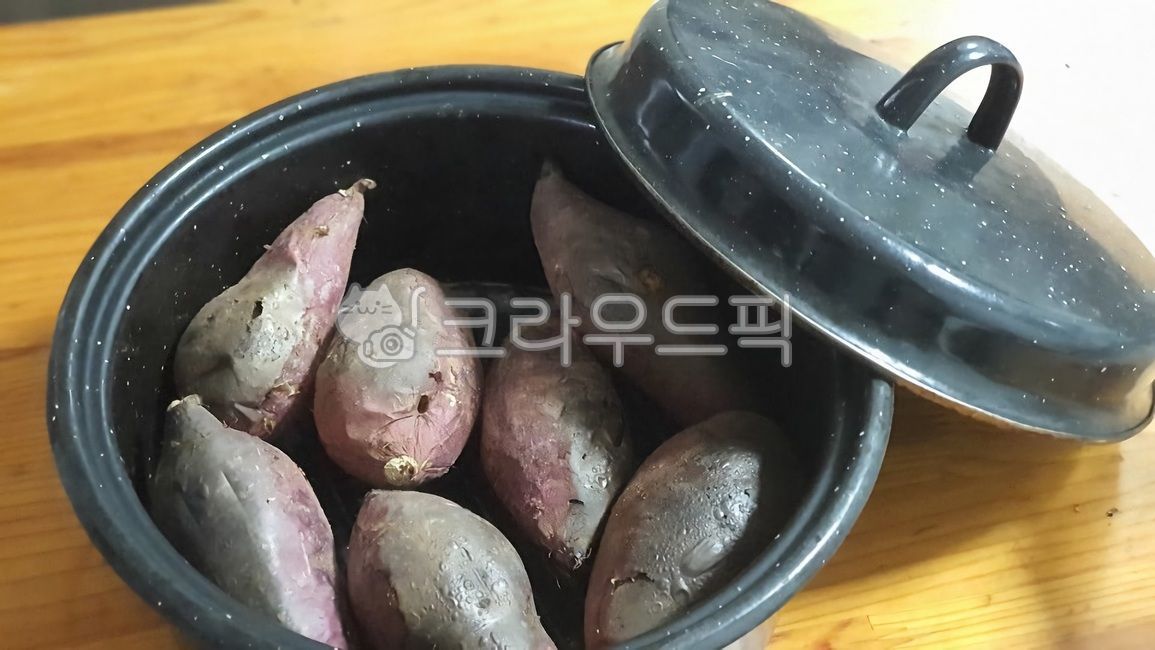 roastedsweetpotato,sweet potato,Roasted Sweet Potato,Roasted Sweet Potato Pot,Making roasted sweet potatoes,sweetpotato