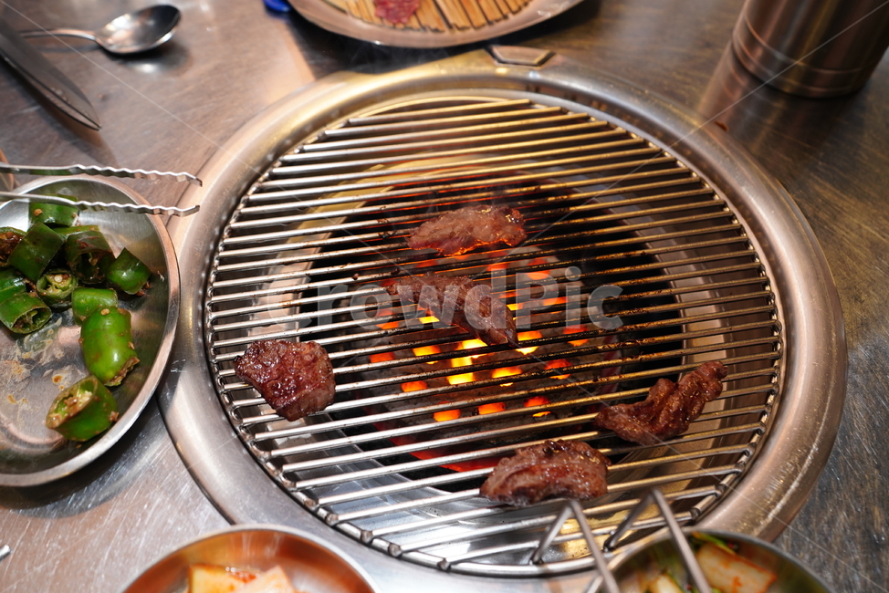 고기,화로,연탄,음식,육류,육식,구이,안주,먹거리,먹방,food,연탄구이,불판,식사,한식,소고기,한우,술자리,술안주,음식,식재료,요리,food,cook,meal,dishes,food reserves,육류,고기,meat