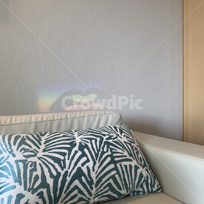 pillow,가구,방석,베개,침상,무지개,하트,손하트,furniture,couch,쇼파