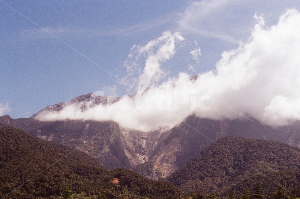 산기슭,구름,산,대자연,자연풍경,하늘,자연,풍경,nature,landscape,outdoors,옥외,mountain range,산맥,mountain