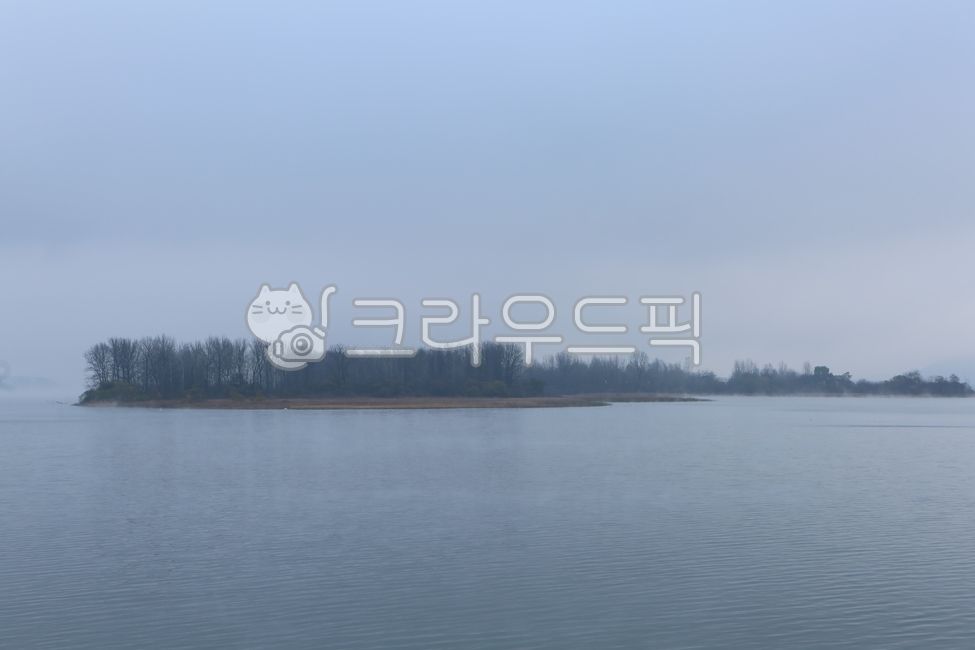 Gangwondo,Chun Cheon,Uiam Lake,winter morning,winter,winter lake,dreamy