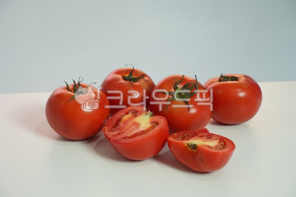 Tomato,white table,fresh vegetables,healthy ingredients,cooking ingredients,vegetable close-up,healthy food,tomato cross-section,white background food,halfcut tomato,tomato flatlay,food topview,tomato on table,clean food photo,fresh vegetabl