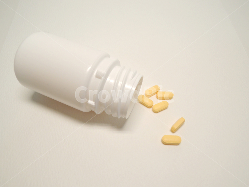 알약,수면제,쏟아진약,약병,진통제,tablet,pillet,pills,medicine,painkiller,sleepingpills,의료,의학,병원,medical,hospital,clinic