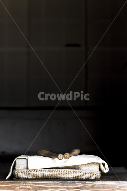 traditional floor,threshold,Hongdukkae,Deumidol,Korean meaning,traditional culture,Trimming bat