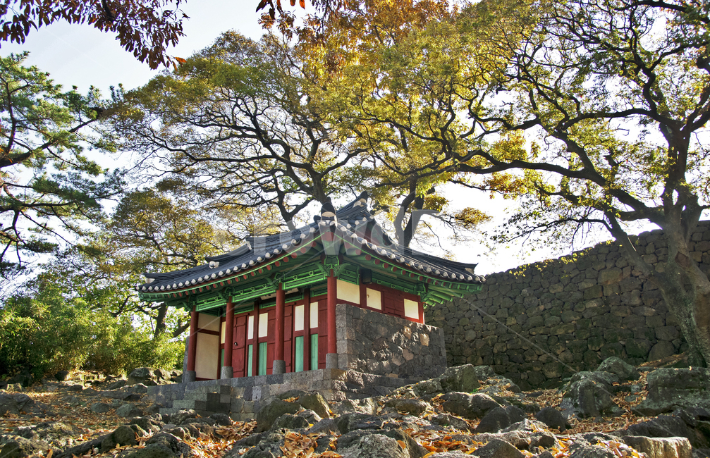 오현당,제주도,오현,귤림서원,제단,사당,돌담,김정,송인수,김상헌,정온,송시열