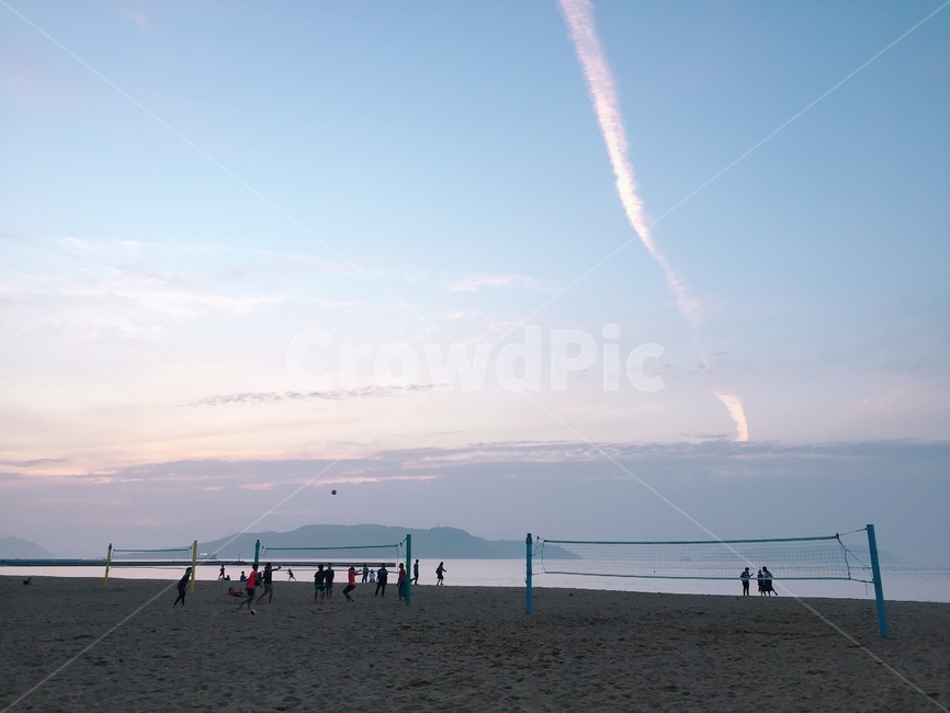 하늘,노을,석양,sunset,비치발리볼,beachvolleyball,구름,신기한구름,예쁜하늘,운동,일본,바다,해변,한적한,한가로운,여유,행복