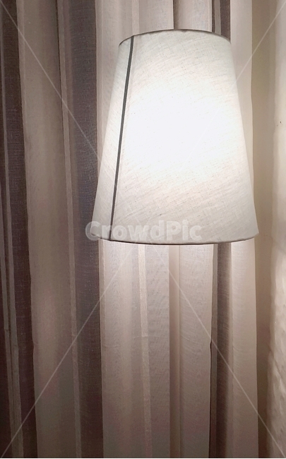 감성,램프,lamp,빈티지,커튼,분위기,어두운,어둠,불빛,빛