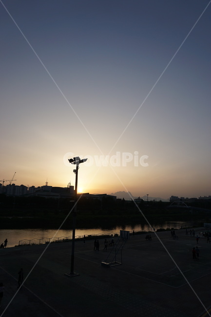 노을,석양,야외,공원,하늘,강,빛,감성,저녁,자연,풍경,nature,landscape,실루엣,그림자,silhouette,shadow