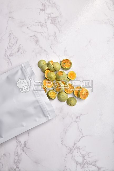 dried fruit,chip,fruit,dry,driedfruit,dried,food,thin,fruit chips,topping