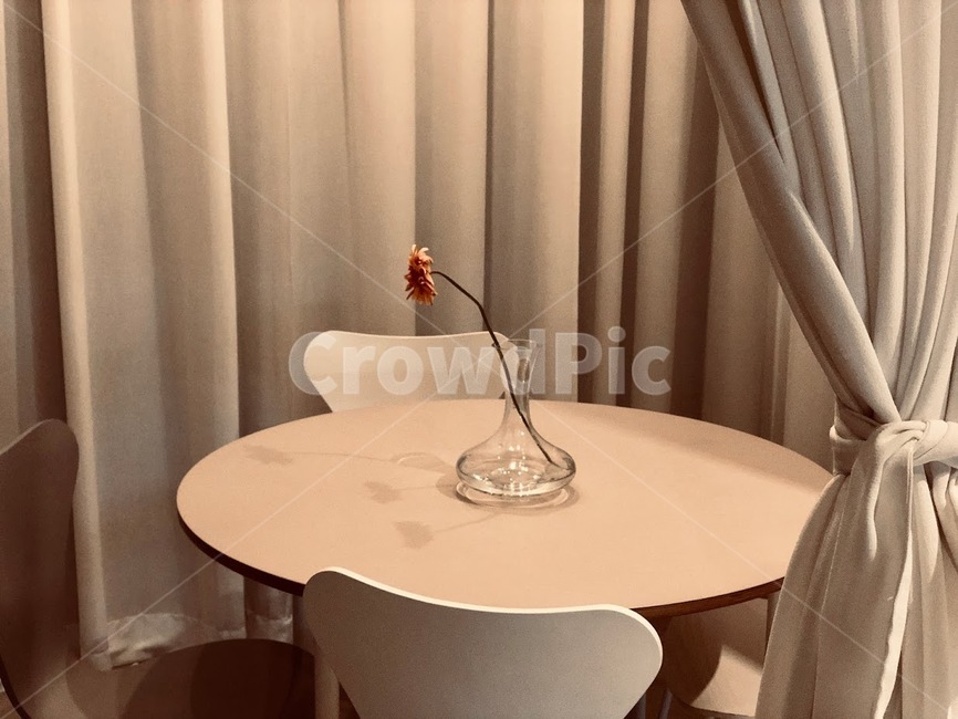 카페,인테리어,소품,감성,조명,가구,furniture,chair,wood,flooring,나무,바닥