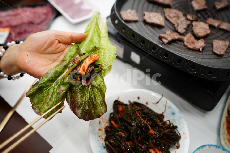 고기,한우,소고기,육식,육류,식사,안주,먹거리,한식,집밥,불판,구이