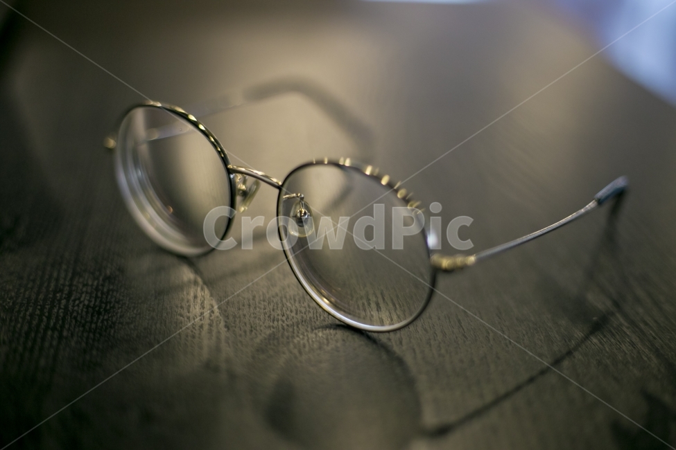 안경,학문,스터디,공부,glasses,패션스타일,의상,fashion,style,사물,물건,오브젝트,thing,object,matter