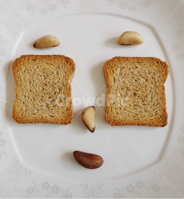 간식,식빵,넛트,접시,디저트,음식,식재료,요리,food,cook,meal,dishes,food reserves,빵,bread,디저트,간식,후식,dessert,snack
