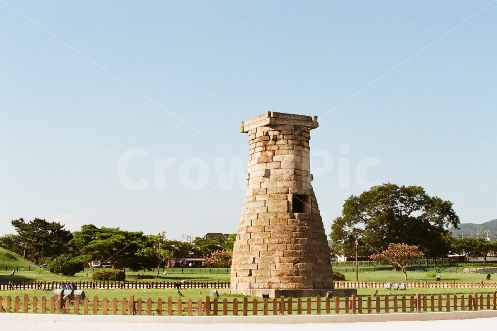 경주첨성대,첨성대,문화재,감성,필름사진,랜드마크,landmark,tourist attraction,한국전통,한국문화,korean traditional,korean culture