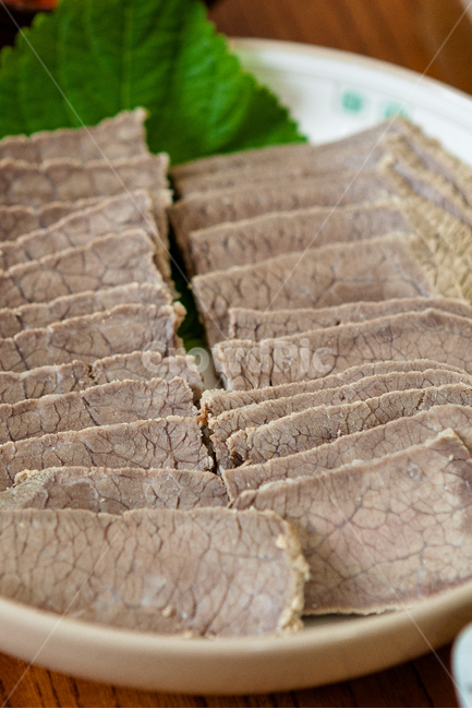 수육,한국전통음식,소고기,건강한,한식,영양물섭취,고기,음식,식재료,요리,food,cook,meal,dishes,food reserves,육류,고기,meat