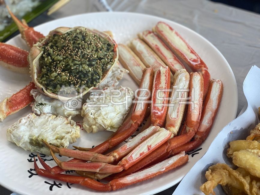 대게,게,대게찜,볶음밥,게딱지,개딱지볶음밥,대게살,영덕대게,영덕,러시아대게,속초대게,속초대게찜,해물,해물요리,한국요리,한국음식