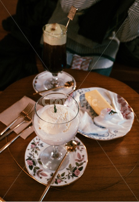 카페,cafe,coffee,아이스크림,케이크,음식,식재료,요리,food,cook,meal,dishes,food reserves,디저트,간식,후식,dessert,snack,커피,카페,coffee,cafe,감성,sensible,feeling