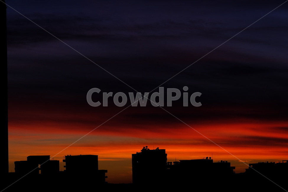 초저녁,노을,하늘,밤,황혼,도시,풍경,city,landscape,실루엣,그림자,silhouette,shadow,nature,자연,outdoors,옥외,sky,dawn,새벽,sunset,일몰,dusk,red sky,붉은 하늘