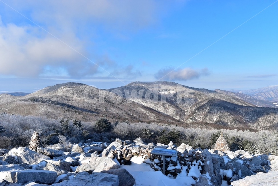 태백산,설경,상고대,눈꽃,풍경,겨울,겨울왕국,서리꽃,눈,천제단,자연,스포츠,등산,산행,nature,snow,설국,겨울풍경,느낌,아름다운,신비로운,경이로운,다큐,필,디자인,힐링,명산,국립공원,순백,landscape,winter,season,영산,문수봉,돌탑,조망,부쇠봉,겨울,계절,winter,season,자연,풍경,nature,landscape,한국자연풍경,한국자연경관,korea nature landscape,mountain,산,outdoors,옥외,ice,얼음,mountain range,산맥