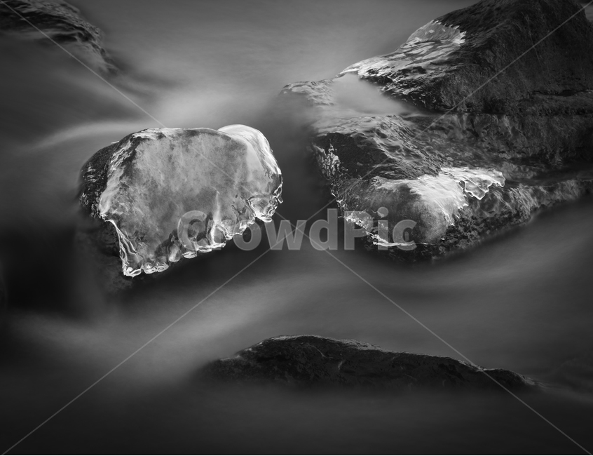 여울,경칩,해동,계류,물,자연,해빙기,wallpaper,고화질사진,자연,풍경,nature,landscape,흑백,모노톤,monochrome,black and white,outdoors,옥외,land,땅,sea,바다,ocean,대양,water,shoreline,해안선