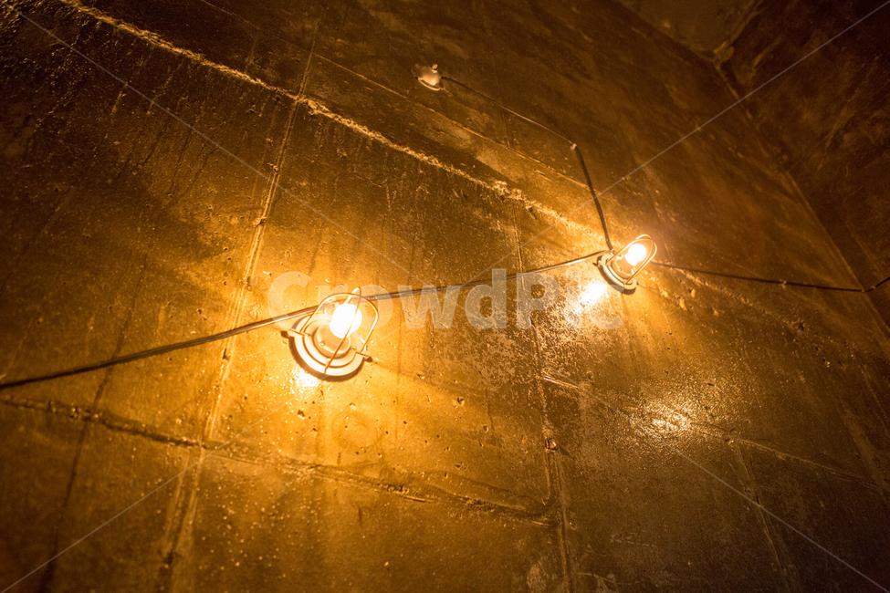 전구,인테리어,벽,light,불빛,조명,따듯한,커피숍,인테리어,실내디자인,interior design
