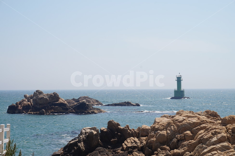 등대,바위섬,바다,해안선,그린,green,하늘,등대,lighthouse