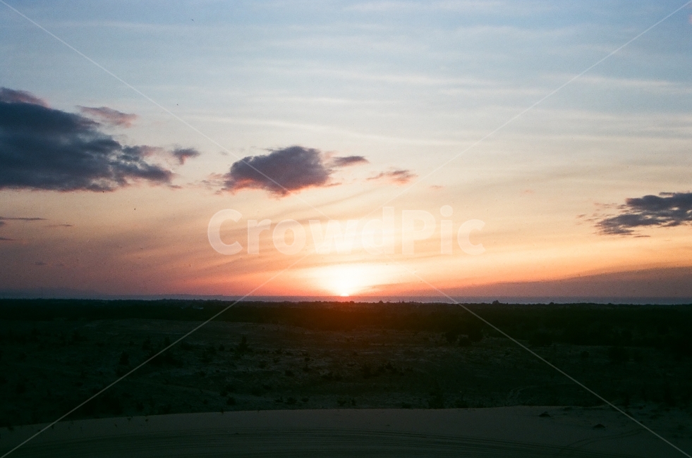 베트남,무이네,여행사진,일출,필름사진,자연,풍경,nature,landscape,outdoors,옥외,sunlight,햇빛,sky,하늘,dusk,황혼,red sky,붉은 하늘,dawn,새벽,sunset,일몰