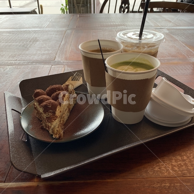 카페,커피,디저트,후식,케이크,티라미수,간식,플레이팅,라떼,cafe,coffee,dessert,cake,latte